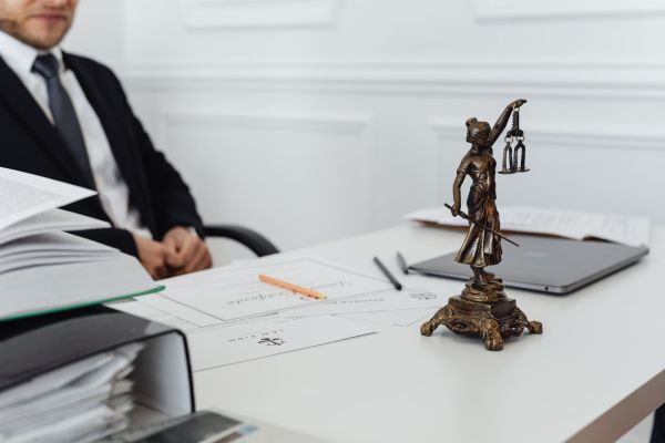 Guide complet sur le concept juridique et ses conséquences